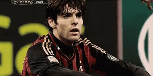 三十而立却选择激流勇退离开皇马的卡卡，还有其他更好的选择吗？