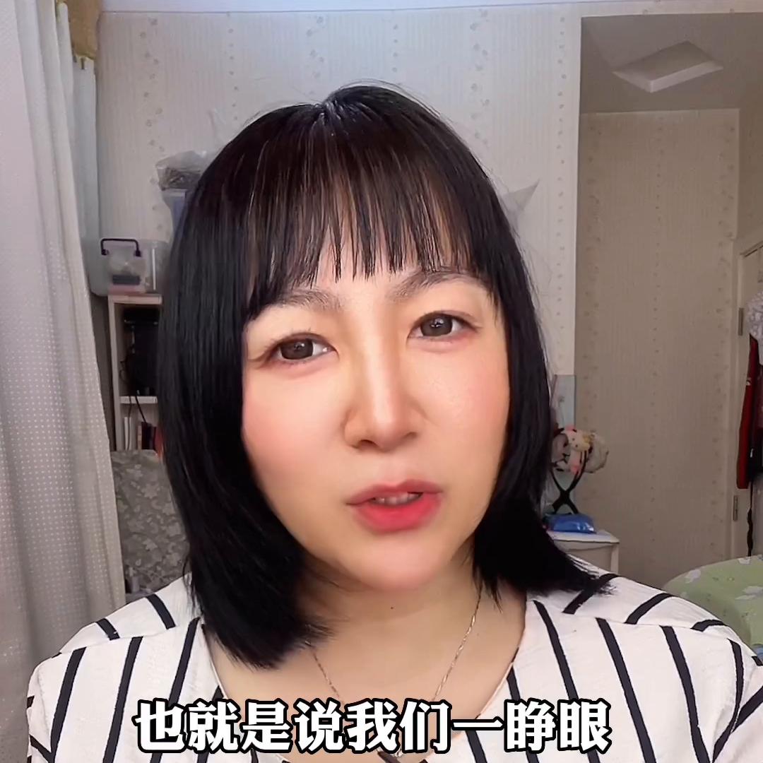 你们一家四口生活费一个月多少,你们一家一年花多少钱