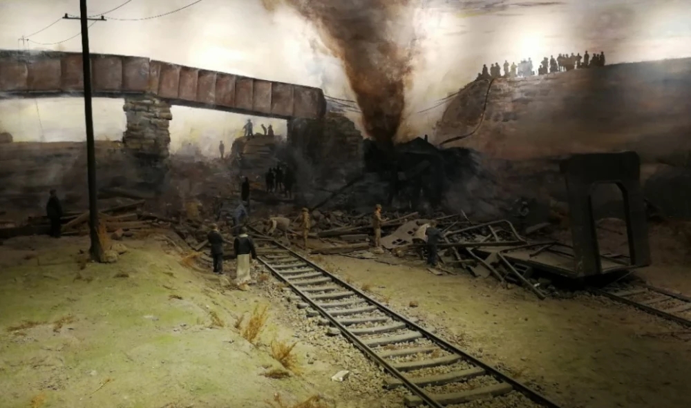 为什么日本人要炸死张作霖,日本人为啥要炸死张作霖