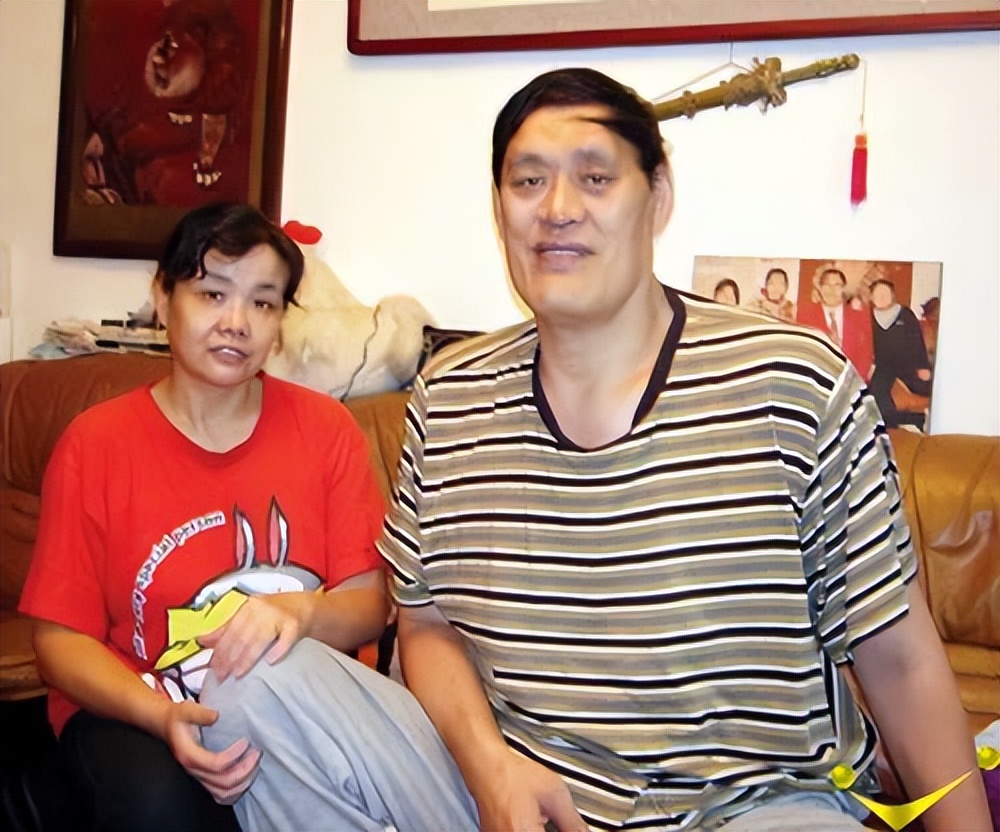 穆铁柱时期的男篮名单,篮球巨人穆铁柱身高