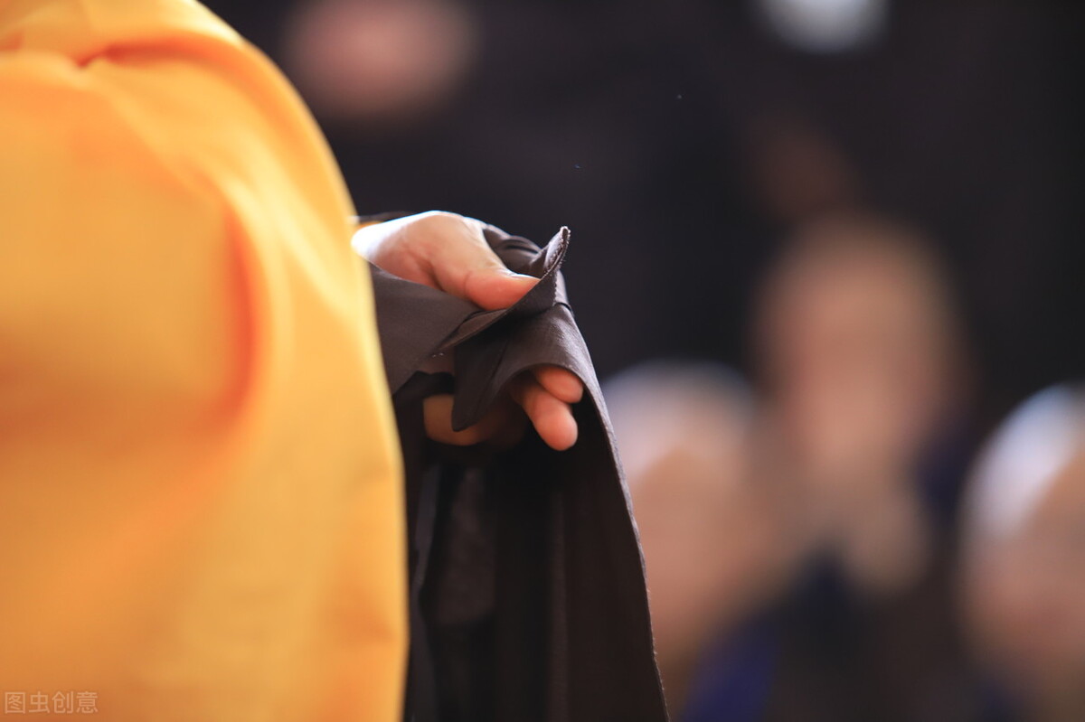 人的运势是阶段性的十年一大运,人生大运的四大忌