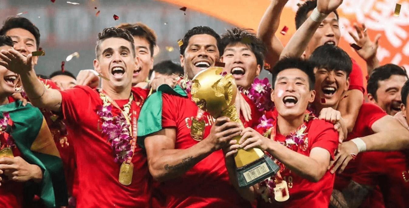 盘点中超足球几大惨案,中超赛场球迷再现不和谐一幕