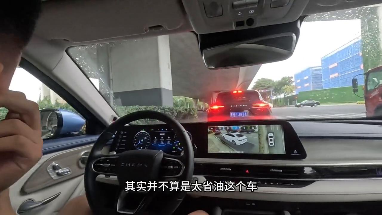 艾瑞泽8试驾及油耗测评,奇瑞艾瑞泽8对比长安uni-v