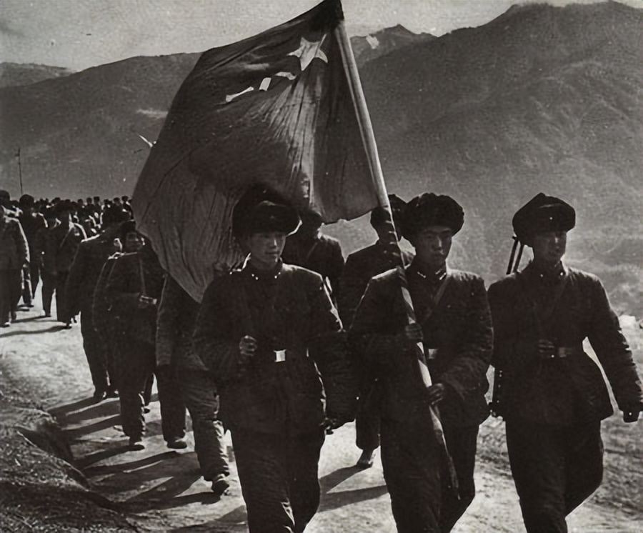 打印度前众将有分歧，*伯承刘**出面镇场子，告诫部下一句话影响至今