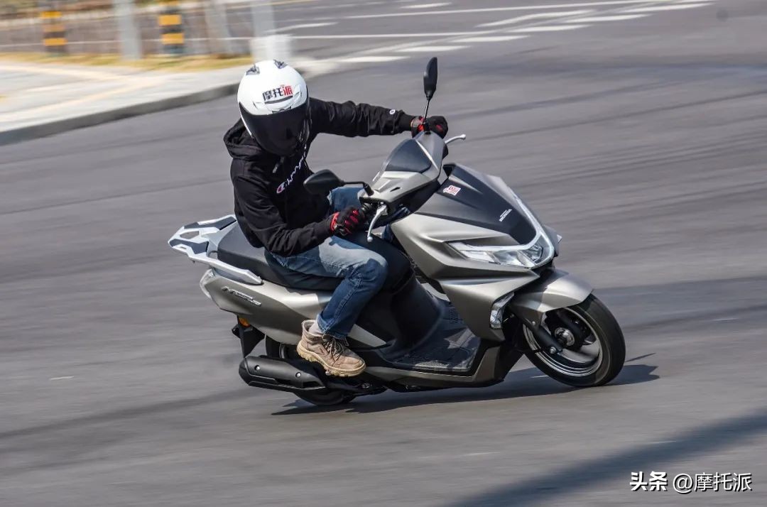 本田ncr125和铃木uy125实测,五羊本田摩托车踏板ncr125价格