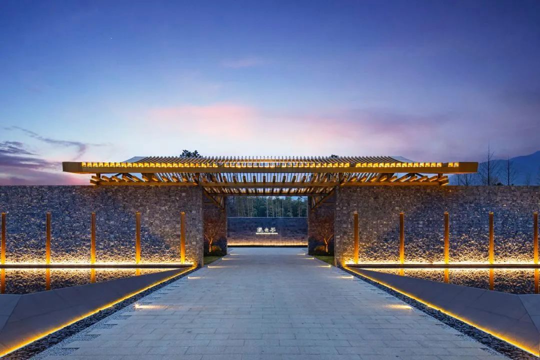 江苏宜兴悬崖酒店,宜兴市悬崖酒店