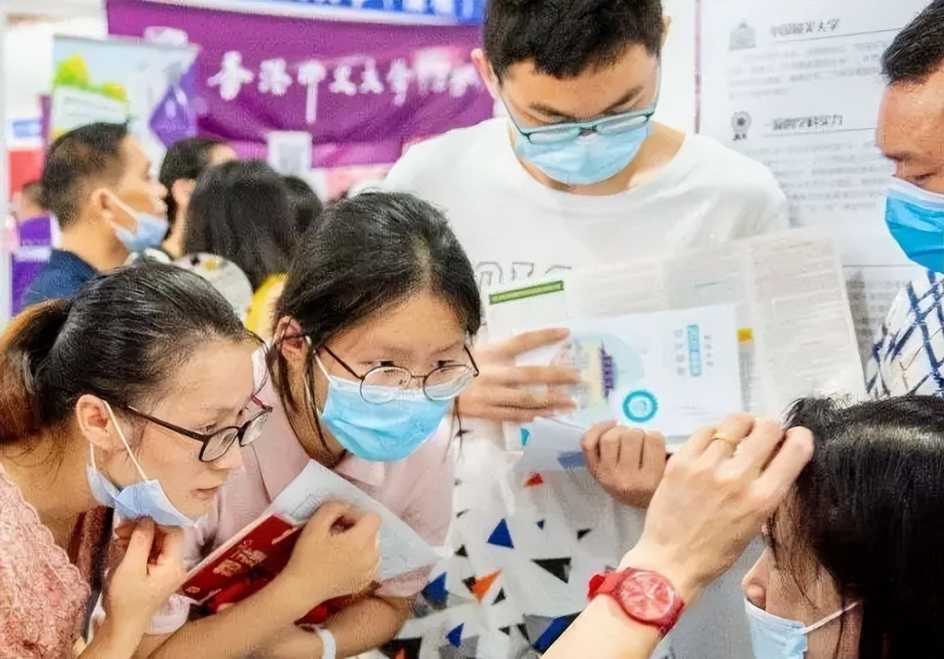 湖南四所大学臭名昭著,湖南5所国家不承认学历的学校