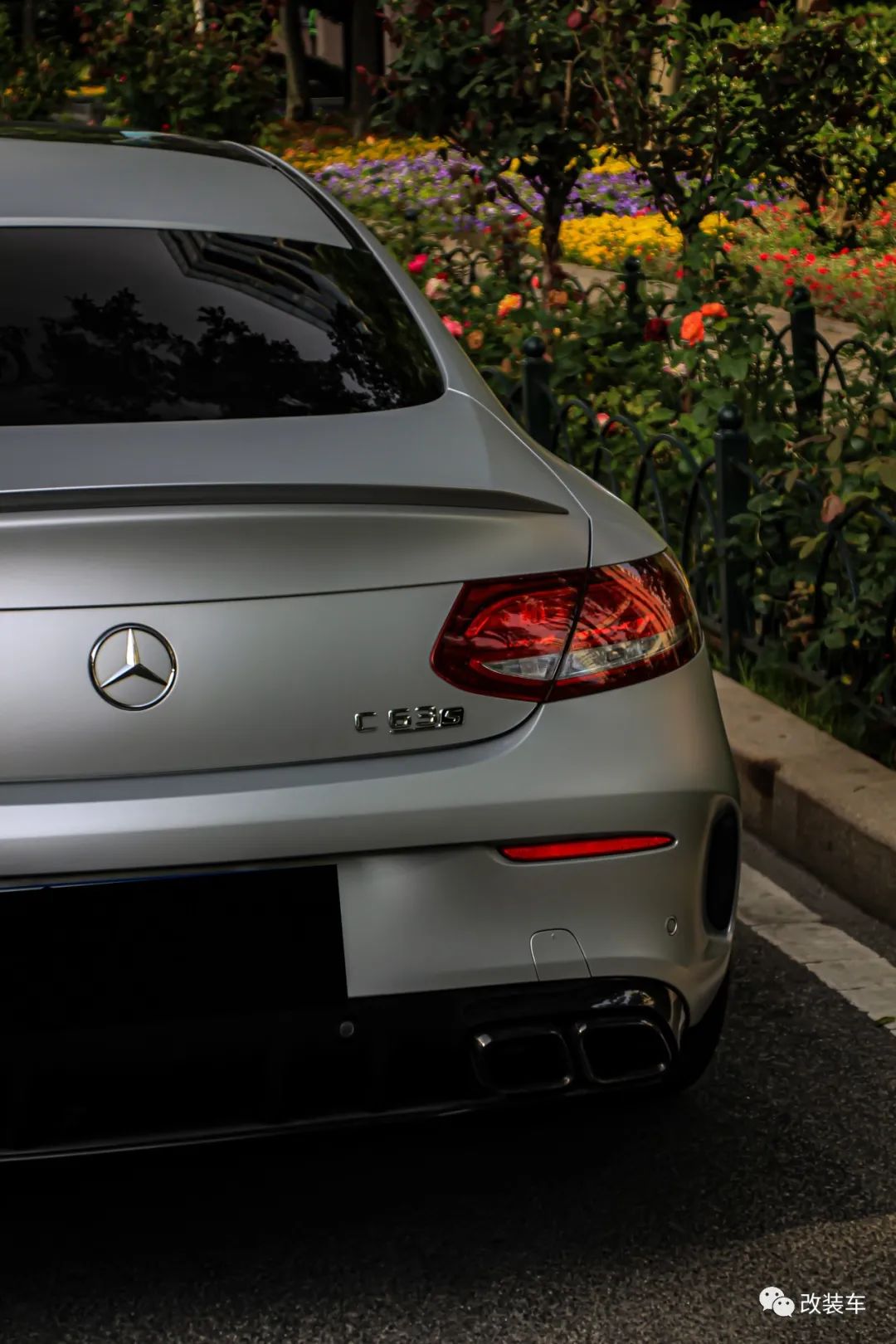 奔驰amgc63与c63s的区别,奔驰amgc63s四门和c63的区别