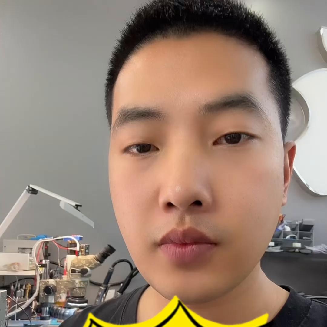 粉丝海鲜市场淘的二手机直接从卖家那里寄给李师傅换电芯#...