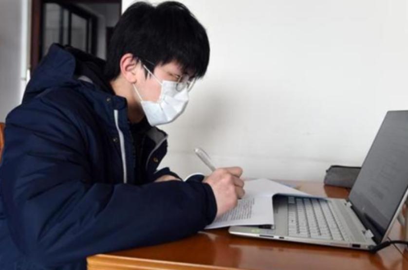 啃老族是不是越来越多了,啃老族和啃孩族