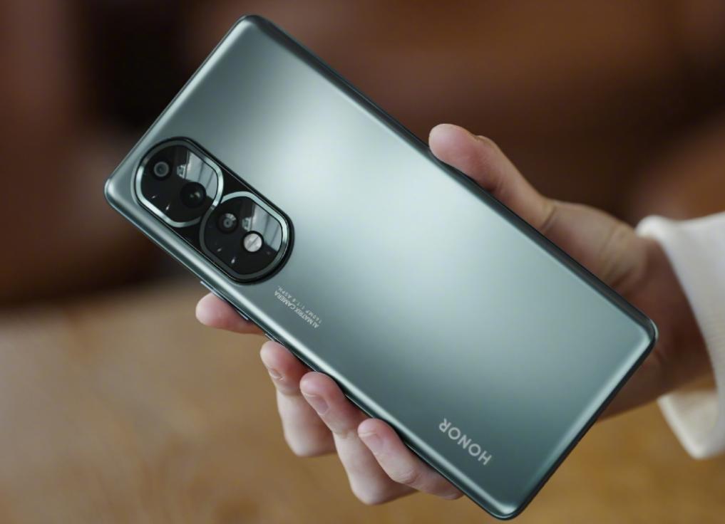 荣耀手机一般发布几个月降价,荣耀手机降价幅度最大的时候