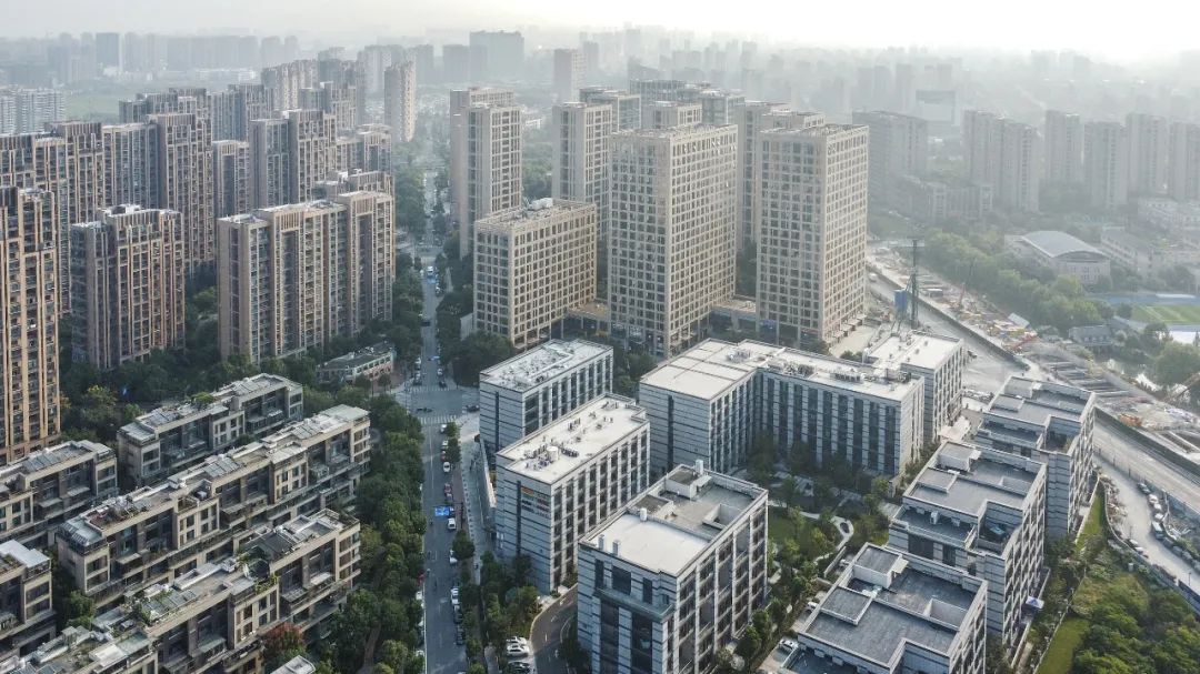 一品湖山二手房价格暴跌,杭州信达壹号院与绿城晓风印月