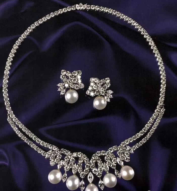 多迪和戴安娜的关系,多迪和戴安娜年龄