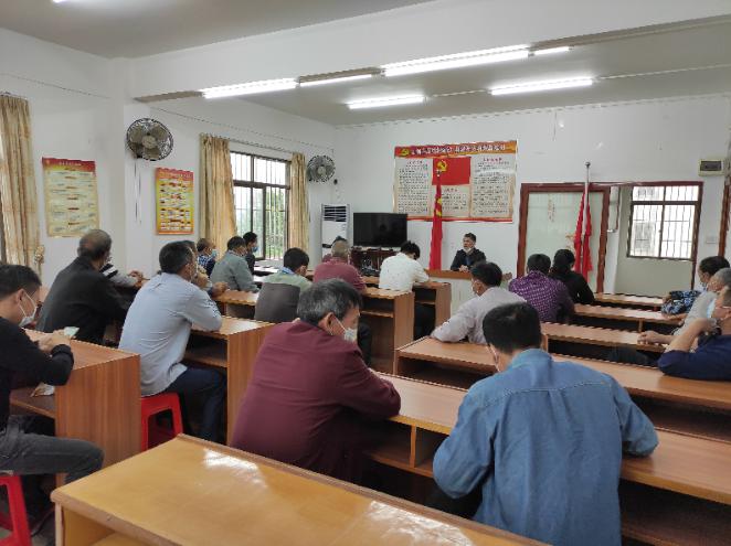 村干部们纷纷闹辞职，农民不解，“这么美的差事为啥不愿意干”？