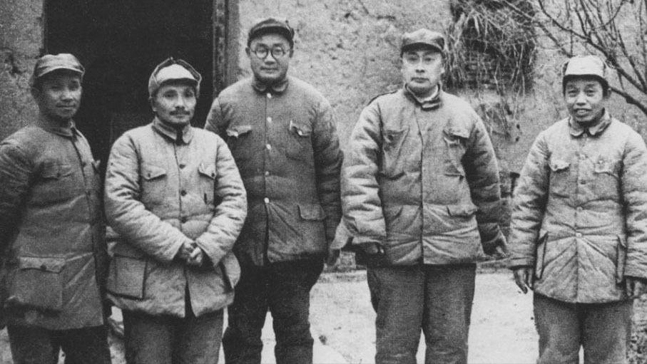 陈毅说毛主席有四个缺点，但事实证明，这其实是四个优点