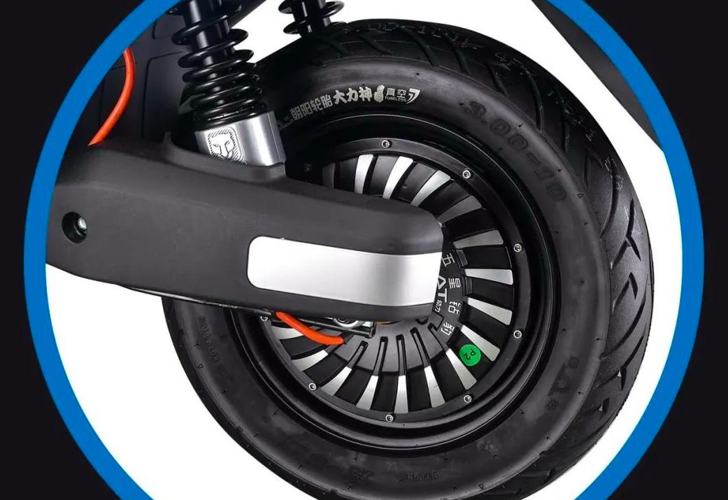 首款续航超过1000km的纯电动车,最新款速度最快的电动车