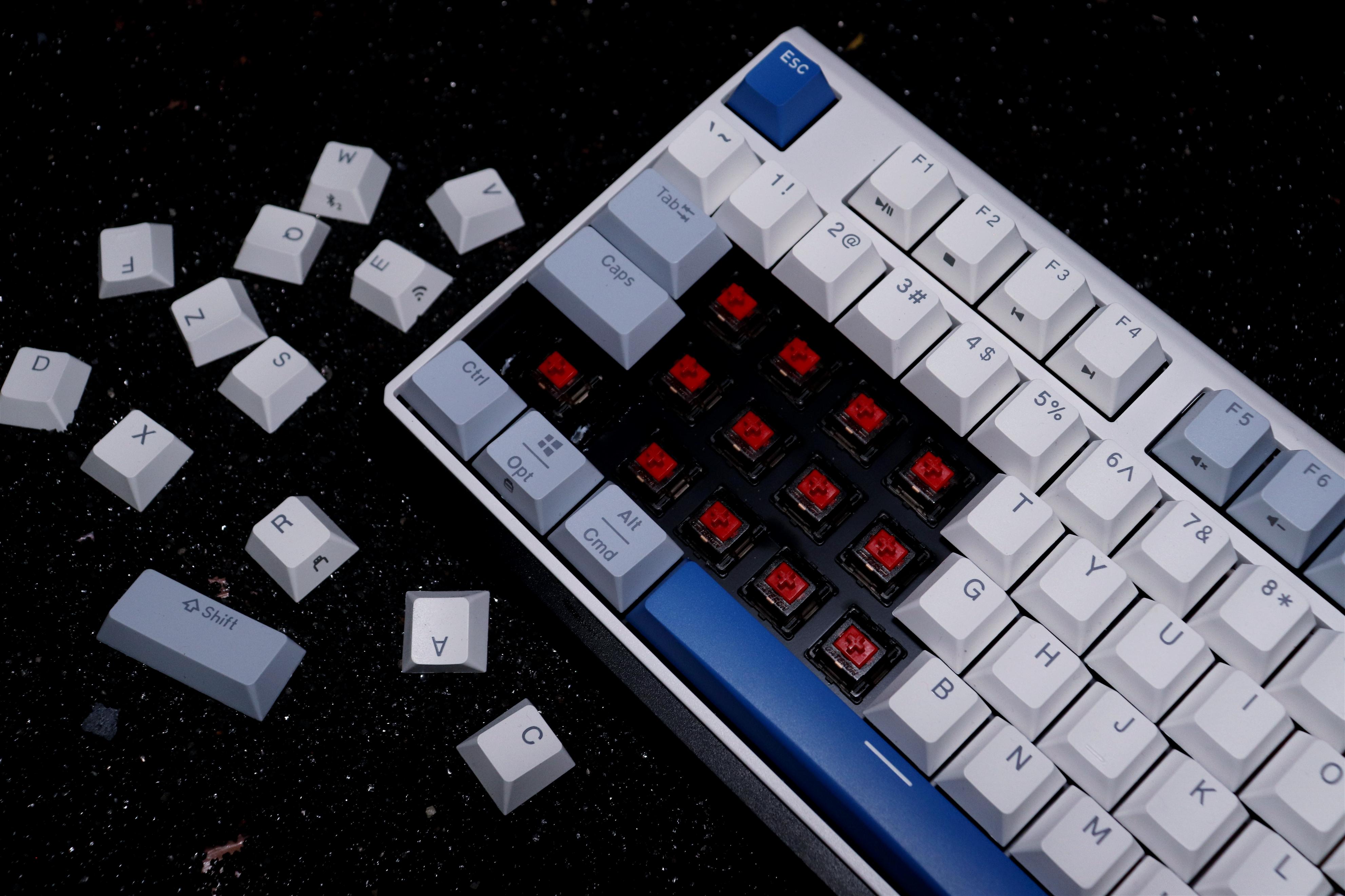 杜伽白泽机械键盘评测,杜伽K610W无线机械键盘