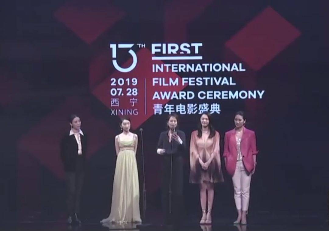 斯琴高娃袁立海清模仿秀,袁立斯琴高娃海清