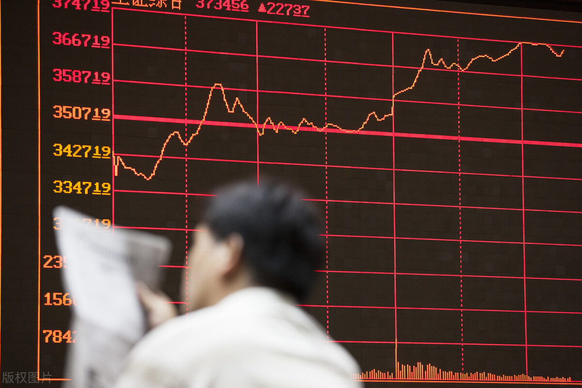 600318新力金融做什么的,600318新力金融最新分析