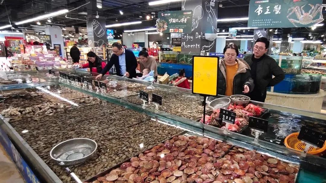 胖东来凭啥吊打世界500强,胖东来一年赚2000万