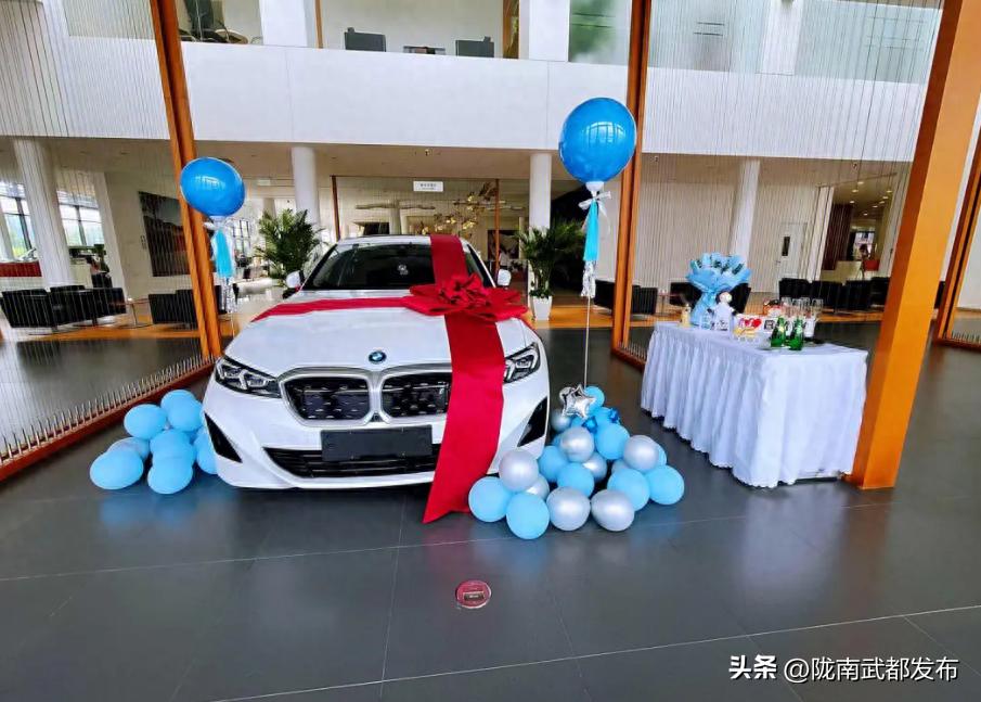 提新车要拿的7样东西赠品,提车时哪些赠品最实用划算