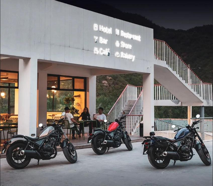 本田调整CM500价格为61800元，虽然怒降10000元，但结果合情合理