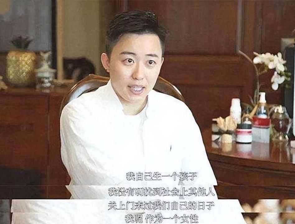 5年前，花50万买精子生下五国混血儿的叶海洋，勇敢地活出了自我