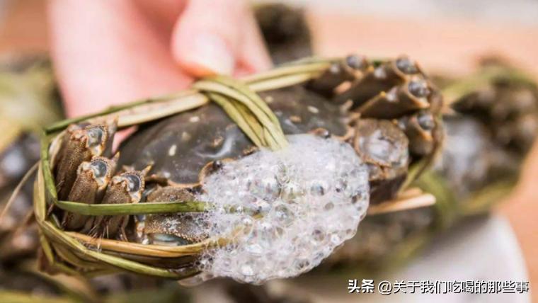死螃蟹不能吃,没有异味的死螃蟹能吃吗