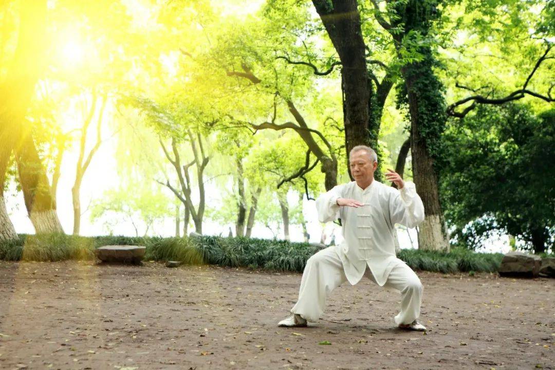 零基础有氧运动7天挑战瘦十斤,零基础有氧运动60分钟健身操