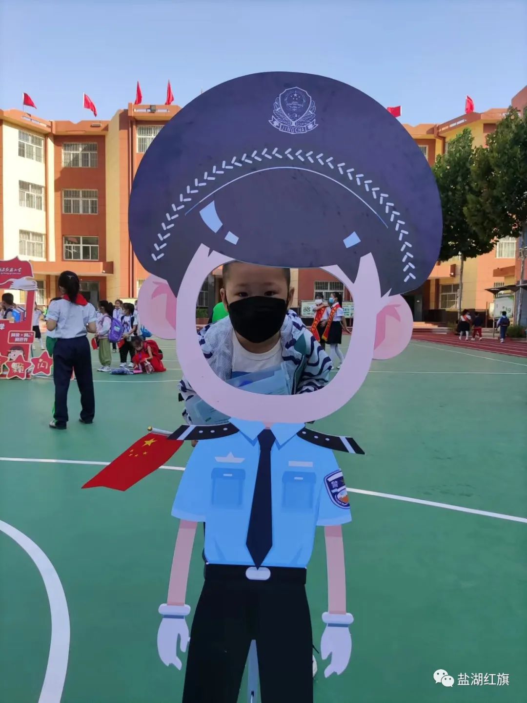 有爱有礼颗颗闪亮——盐湖区红旗小学2022一年级新生入学礼