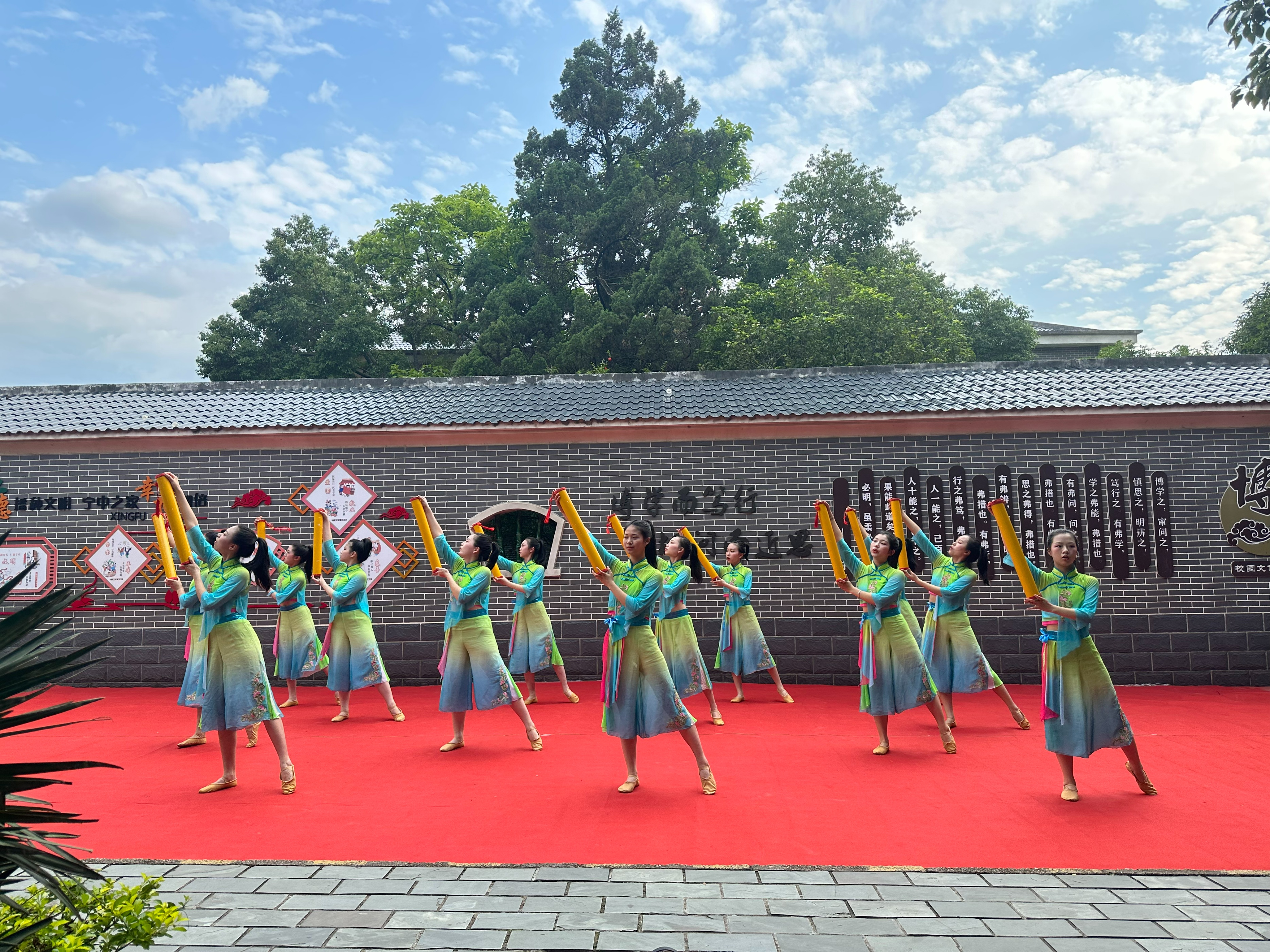 课后服务三个满意,宁都中学初中部课后延时费