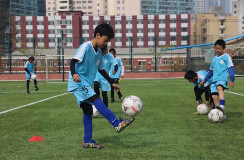 海淀妈妈提议足球纳入高考原视频,足球纳入新高考