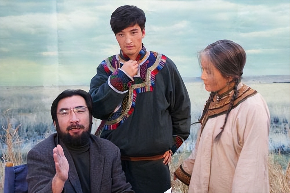 最佳女演员金鸡奖颁奖词,刘晓庆奚美娟金鸡影后