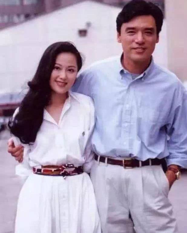 插足闺蜜不管儿女，直播带货的章小蕙，嗲味十足话术你想不到