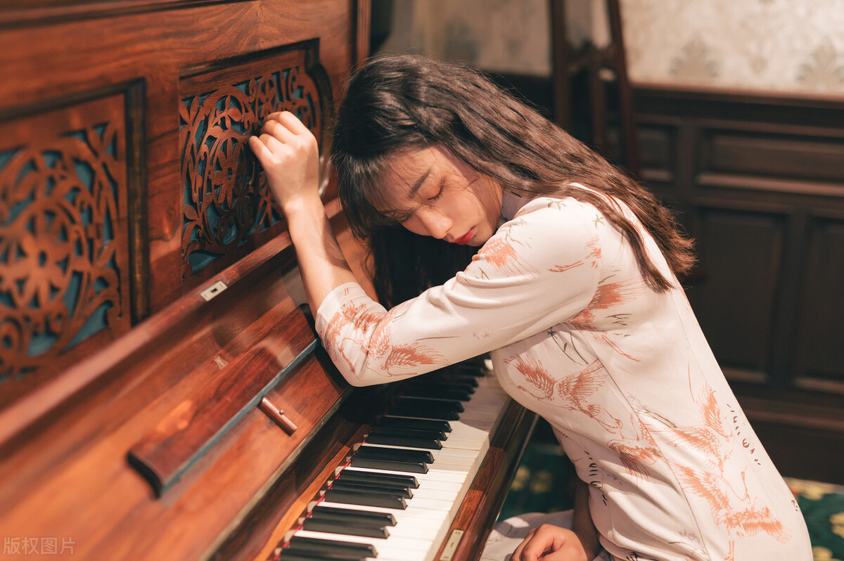 为了给弟弟凑彩礼钱爸妈把我卖了,为弟弟凑彩礼卖掉公婆房子