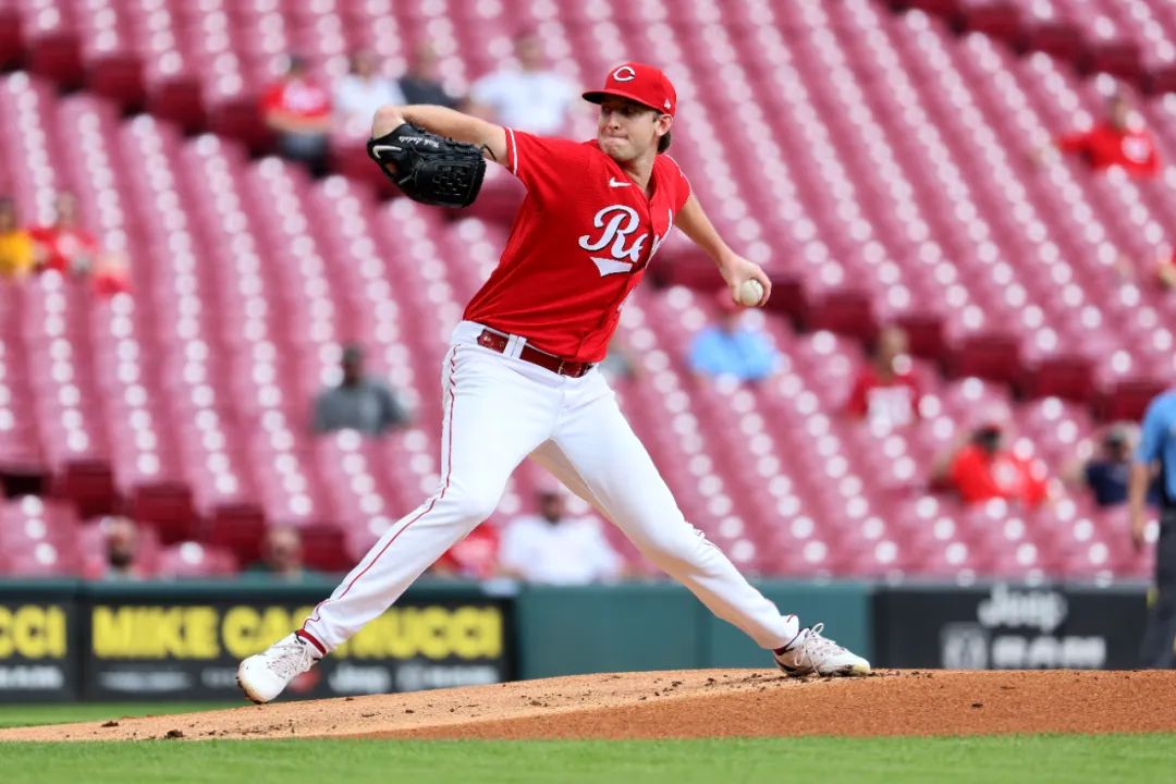 小熊能否加入战局打破两强争霸局面？——新赛季前瞻之国联中区篇