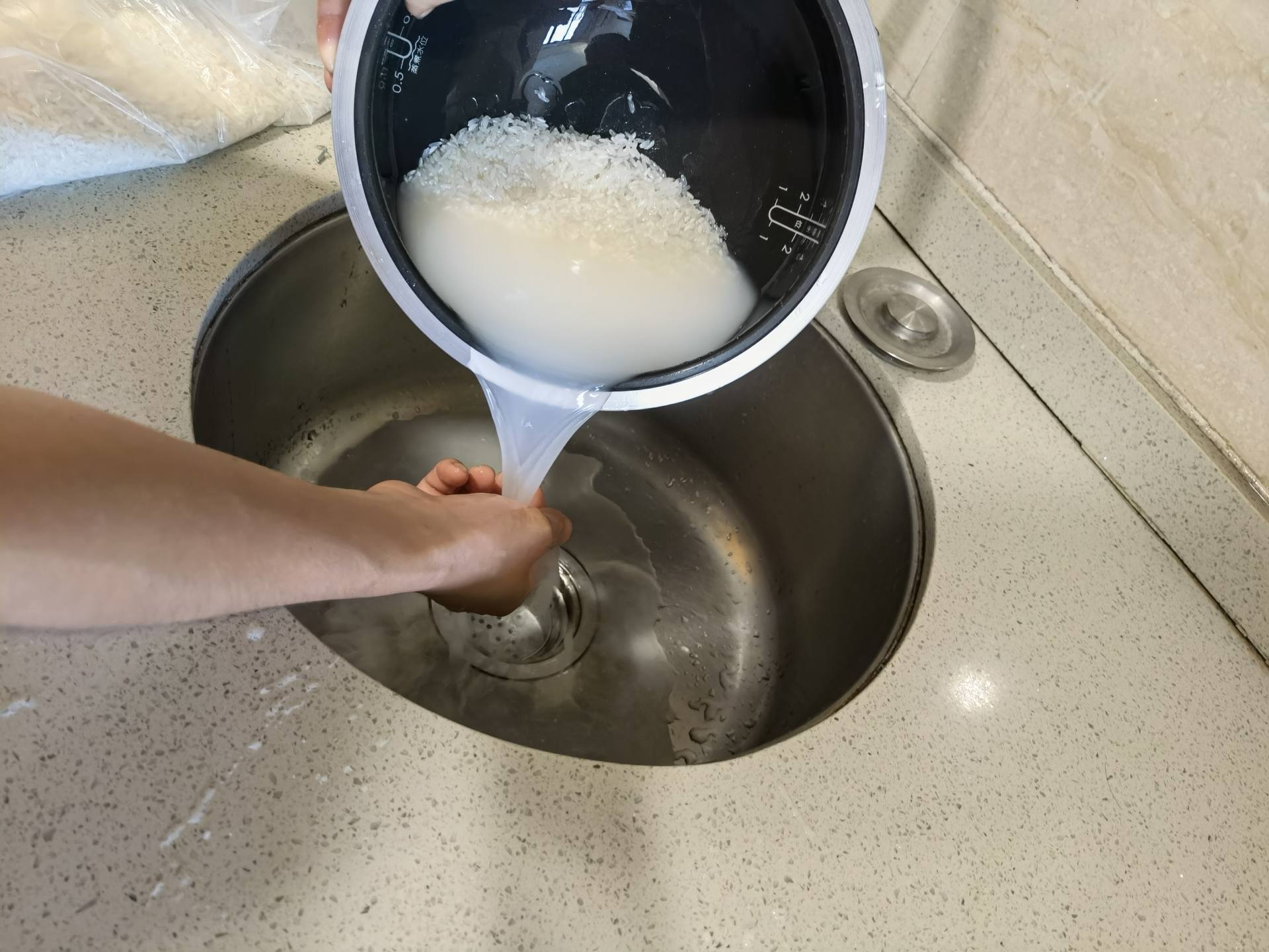 电饭煲苏泊尔性价比高,苏泊尔电饭煲如何选