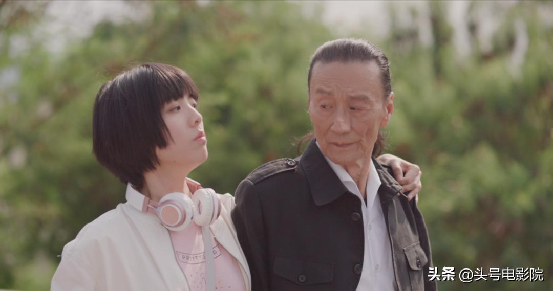 84岁谢贤与女友重燃爱火,谢贤84岁和初恋重温旧情