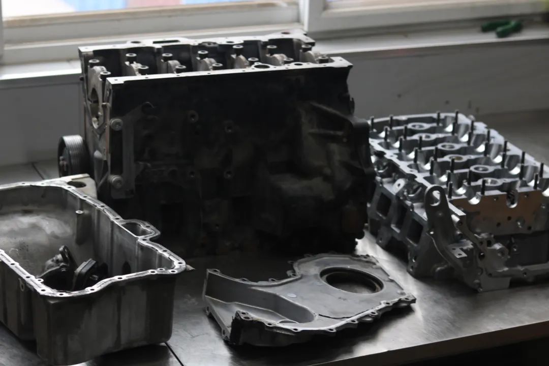 大众100万左右的车辉腾,重庆二手辉腾全面翻新修复