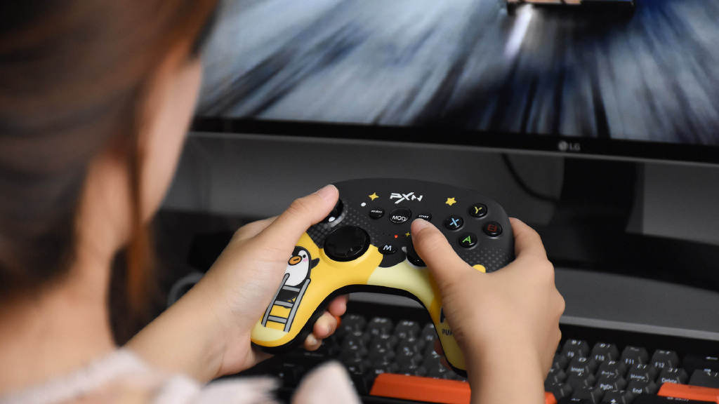 pxn莱仕达手柄p30和平精英,pxn莱仕达p20无线游戏手柄