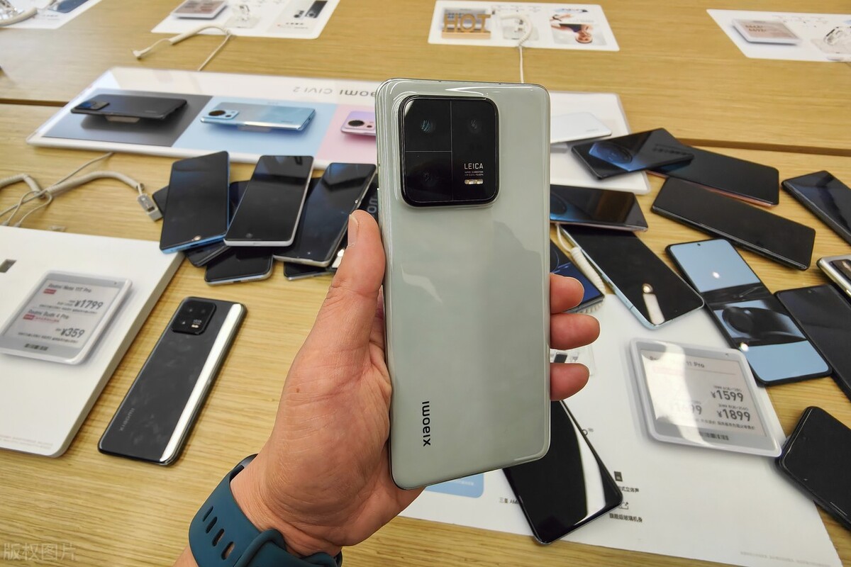 小米13ultra和oppofindx6pro颜值,小米13ultra和oppofindx6pro参数