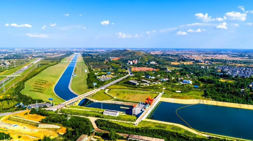 盘点我国的十座超高层摩天大楼,世界上最高的20座已建成摩天大楼