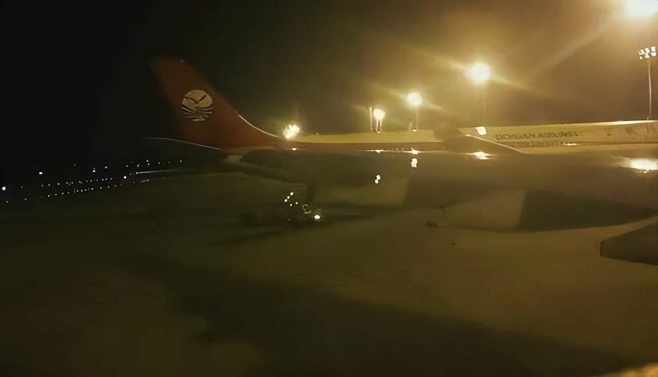 飞机机票太便宜会不会不安全,白天机票和晚上飞机哪个便宜