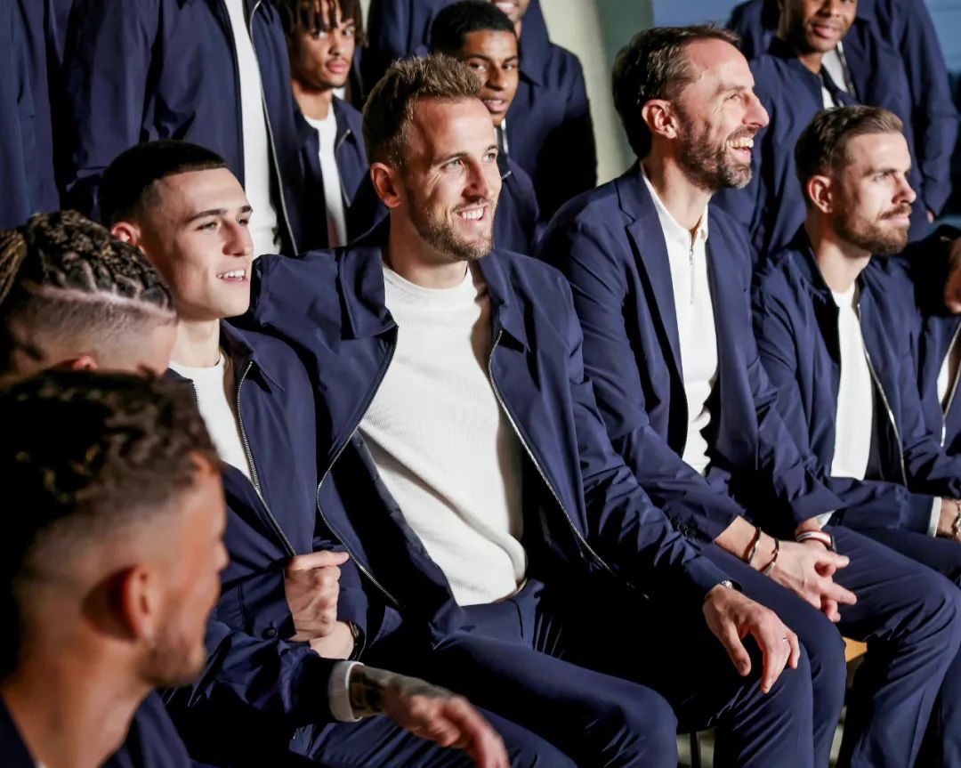 世界杯帅气球员西装,世界杯阿根廷男模队西装照高清