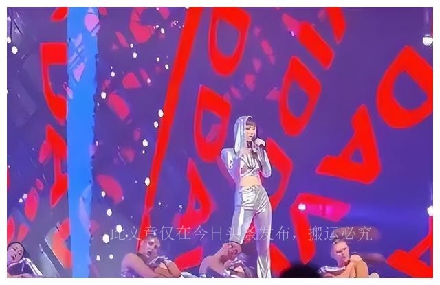 媒体评李宇春的代言态度,李宇春被批评