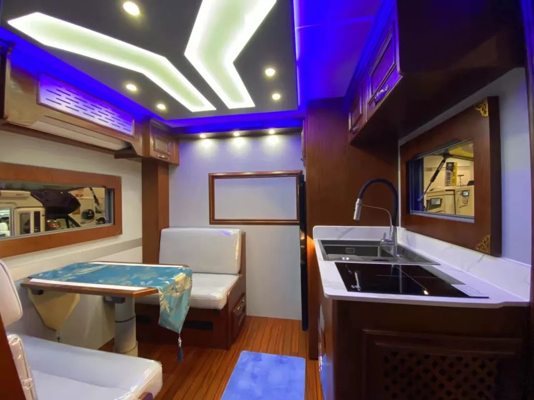 广东汕德卡越野房车无疆畅享系列,骏驰房车大全视频