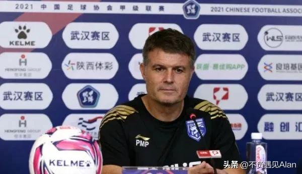 奎罗斯续约伊朗主教练,李霄鹏出任男足主帅吗