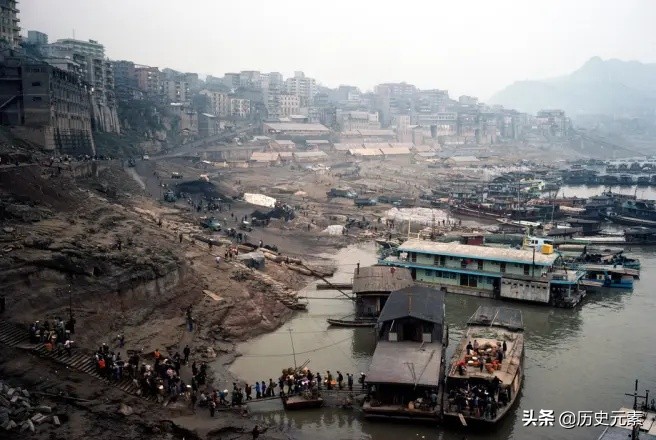 牟其中坐牢的原因,82岁传奇商人牟其中