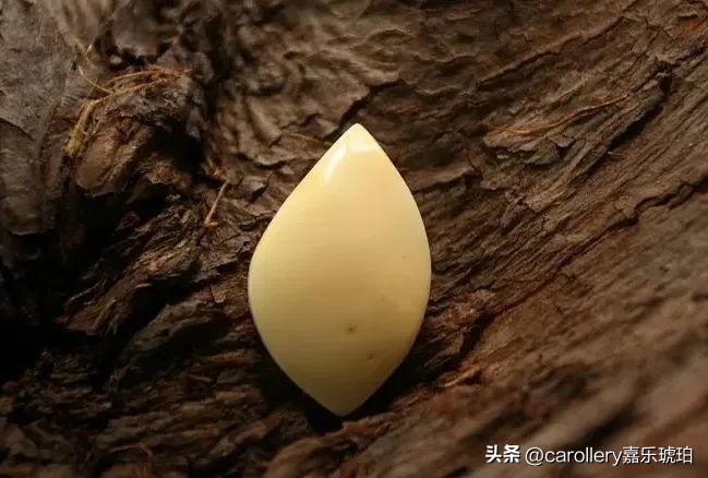 琥珀蜜蜡手搓应该有松香味吗,为什么缅甸琥珀没有松香味