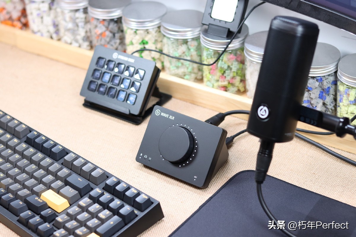 麦克风声卡套装直播,主播无线麦克风声卡套装